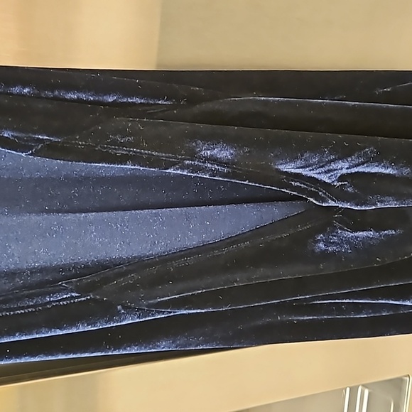 💕RAT & BOA💕 Velvet High Neck Plunging Back Maxi Dress ~ Dark Navy Blue M NWT - Picture 5 of 7